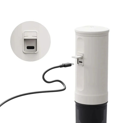 Cafetera Outin Nano Blanco Perla con carga USB-C recargable en cualquier lugar